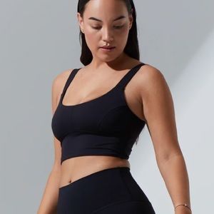 Noli Yoga black bliss bra medium m longline crop top sports bra